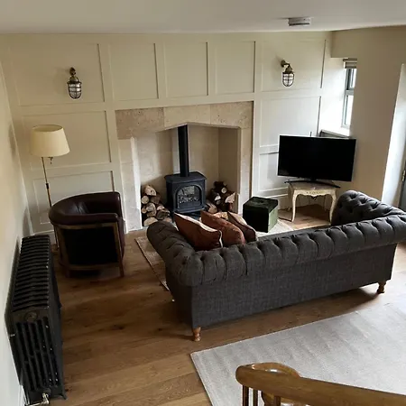 The Stables 3*